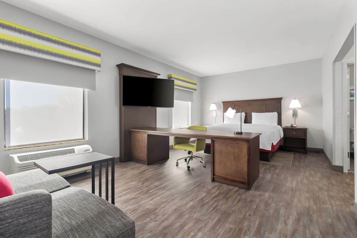 In-room safe, iron/ironing board, free WiFi, bed sheets