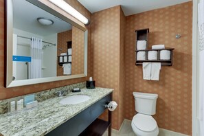 Room, 1 King Bed, Refrigerator & Microwave | Bathroom | Shower, free toiletries, hair dryer, towels