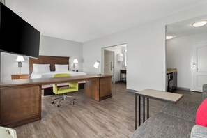 Zimmersafe, Bügeleisen/Bügelbrett, kostenloses WLAN, Bettwäsche