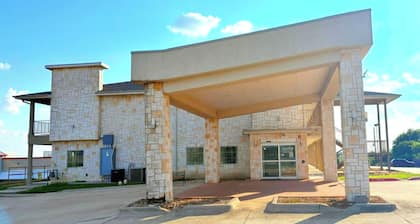 Westwood Inn Extended Stay by OYO Gonzales TX