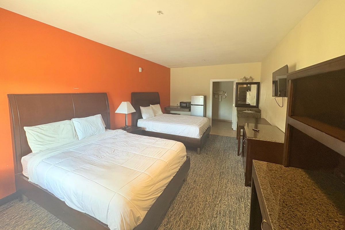 1 bedroom, desk, iron/ironing board, free WiFi