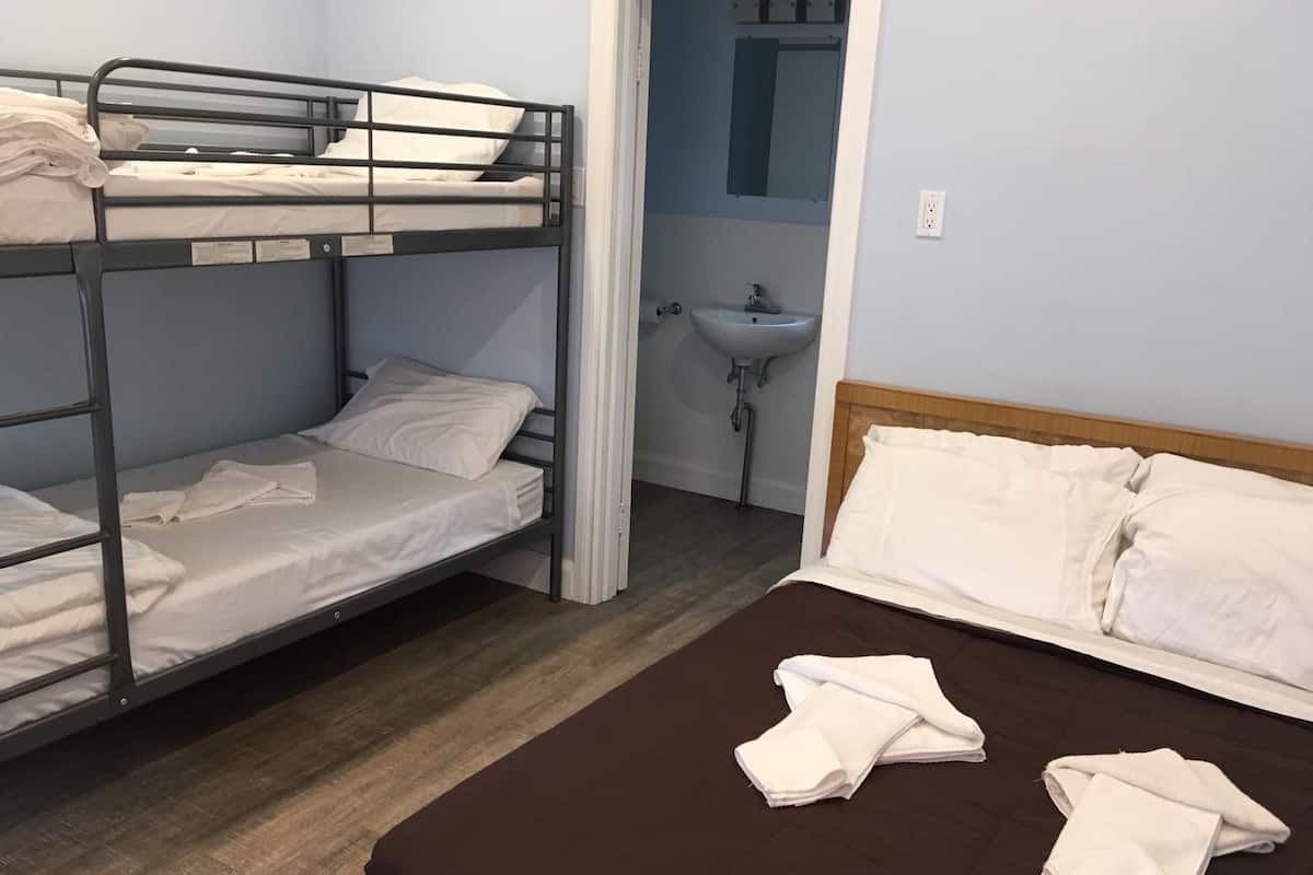 Deluxe Room (1 Double Bed and 1 Twin Bunk Bed)