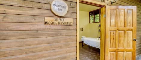 Couples treatment room(s), hot stone massages, deep-tissue massages