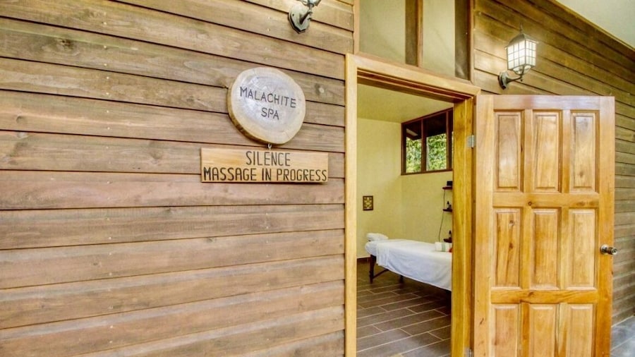 Mariposa Jungle Lodge