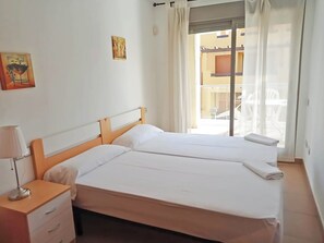 Appartement, 1 chambre, terrasse | Décoration personnalisée, ameublement personnalisé, draps fournis