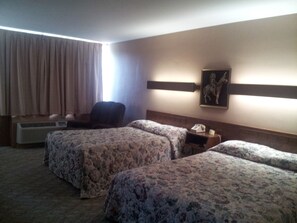 Standard Double Room Single Use | Room amenity - Indian Head Motel (Winamac)