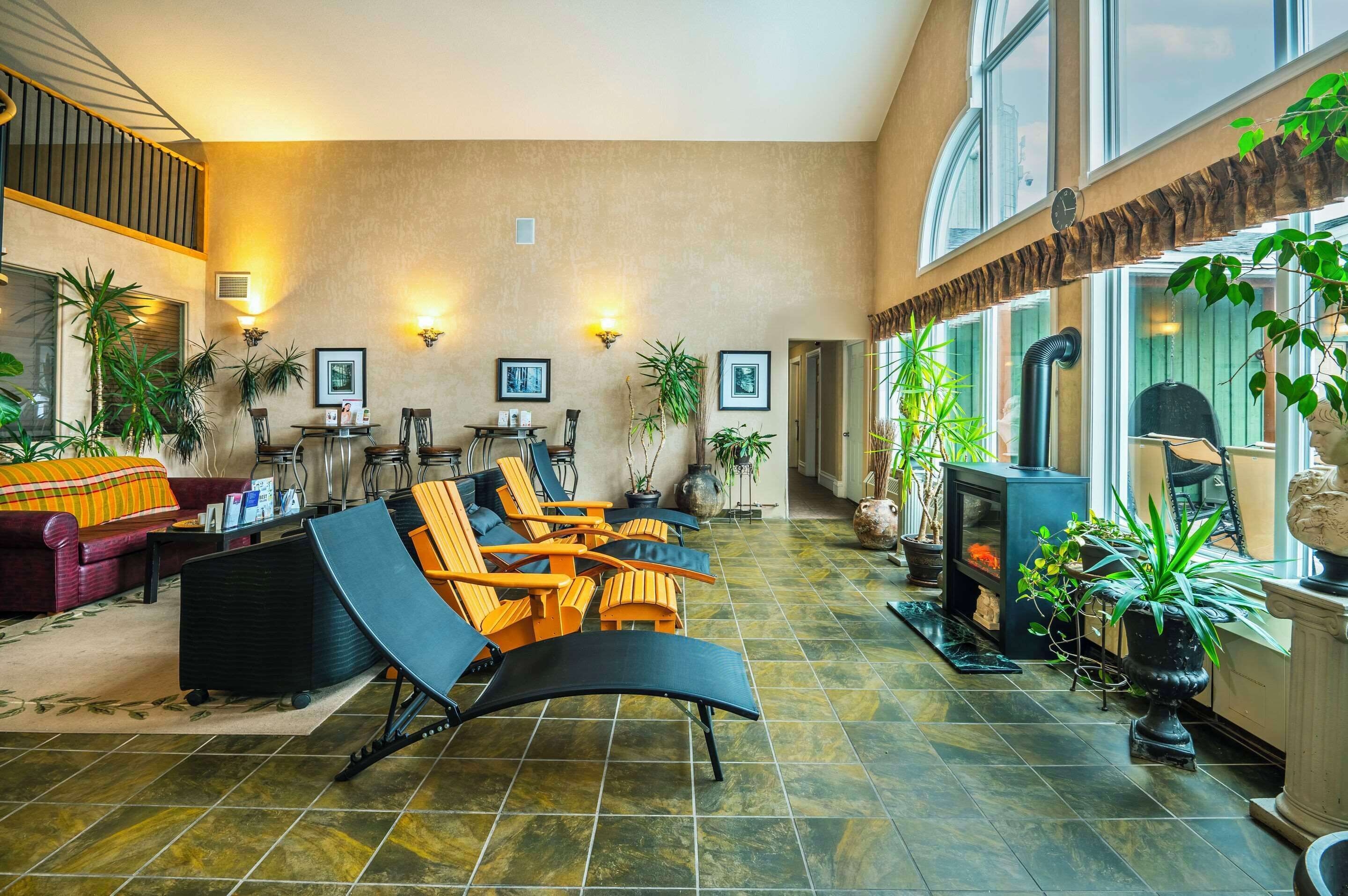 couples treatment room(s), sauna, hot tub, steam room, body treatments