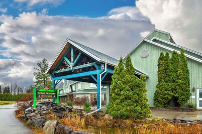 Cedar Meadows Resort & Spa, an Ascend Collection Resort