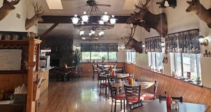 Wagon Wheel Restaurant Bar and Motel