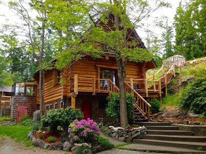 Handsome Dan's at Otter Point