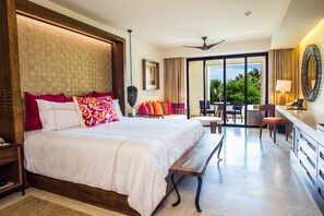 Preferred Club Junior Suite Tropical View King | Premium bedding, free minibar, in-room safe, desk