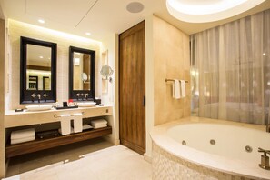 Separate tub and shower, jetted tub, rainfall showerhead