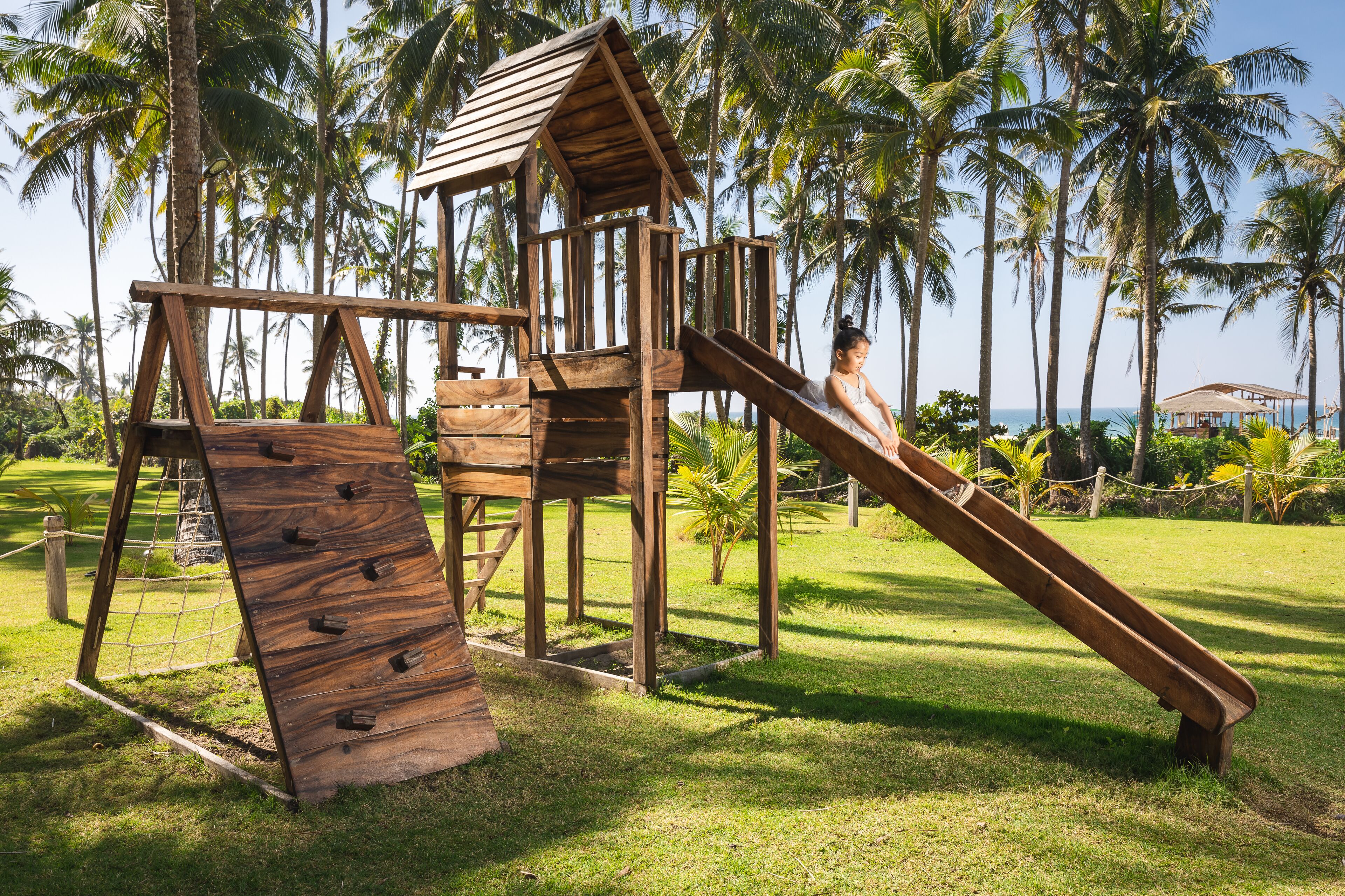children’s play area – outdoor