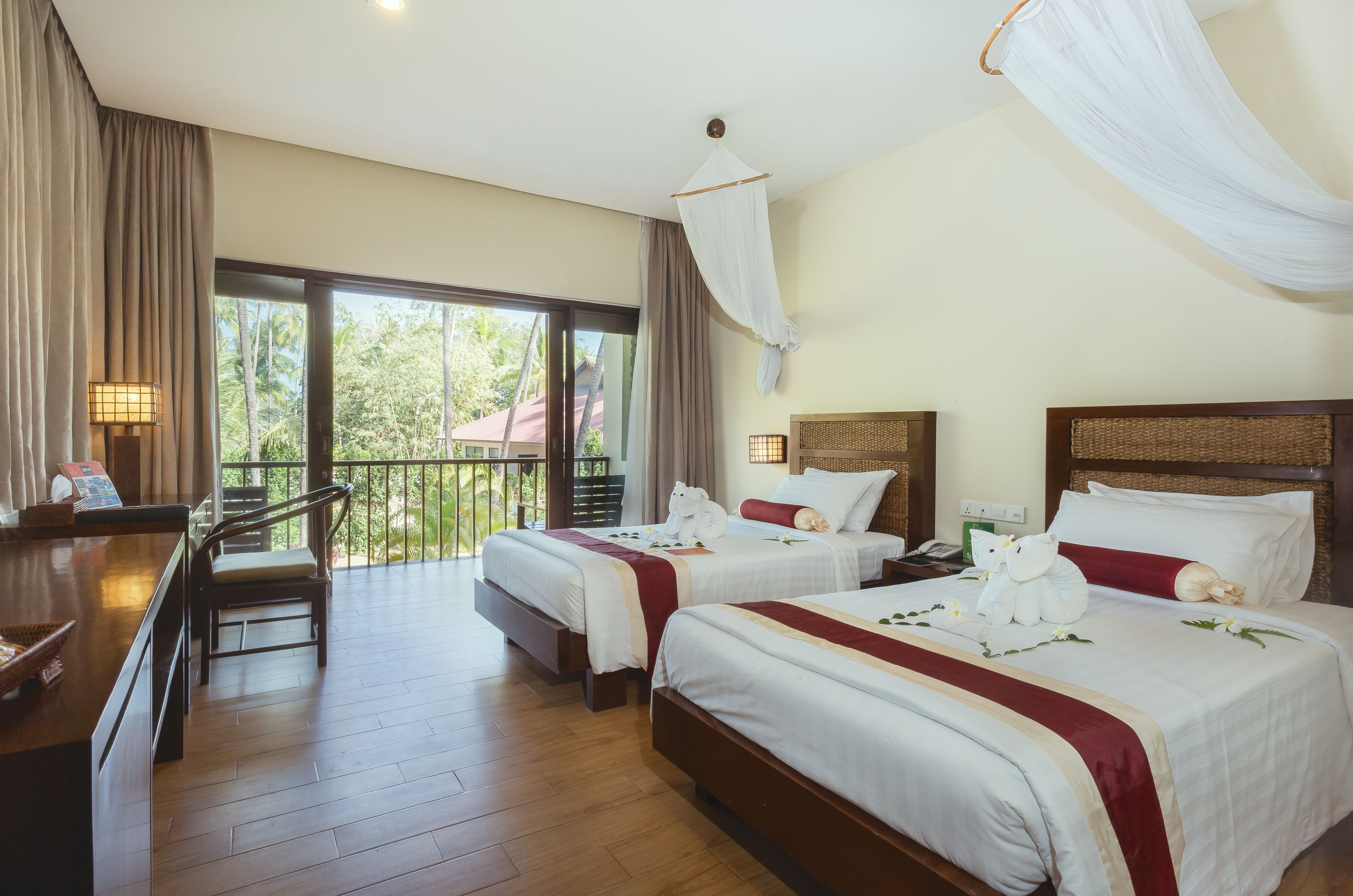 silver deluxe (garden view) | 1 bedroom, minibar, in-room safe, desk