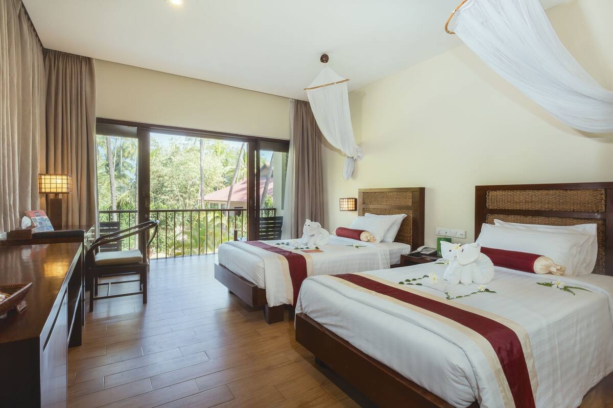 silver deluxe (garden view) | 1 bedroom, minibar, in-room safe, desk