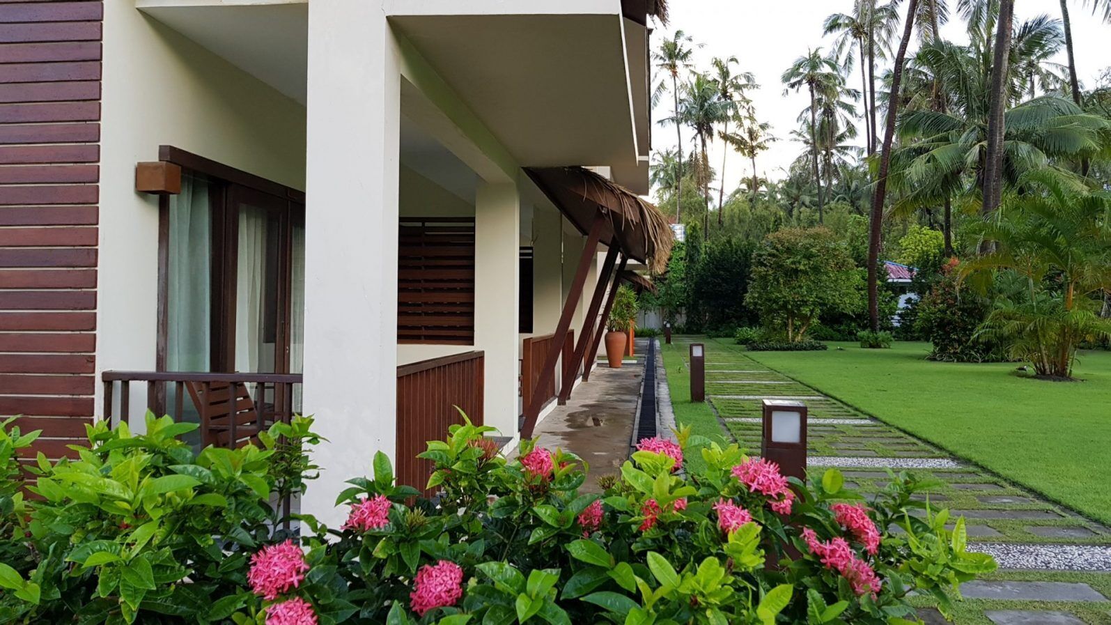 silver deluxe (garden view) | 1 bedroom, minibar, in-room safe, desk