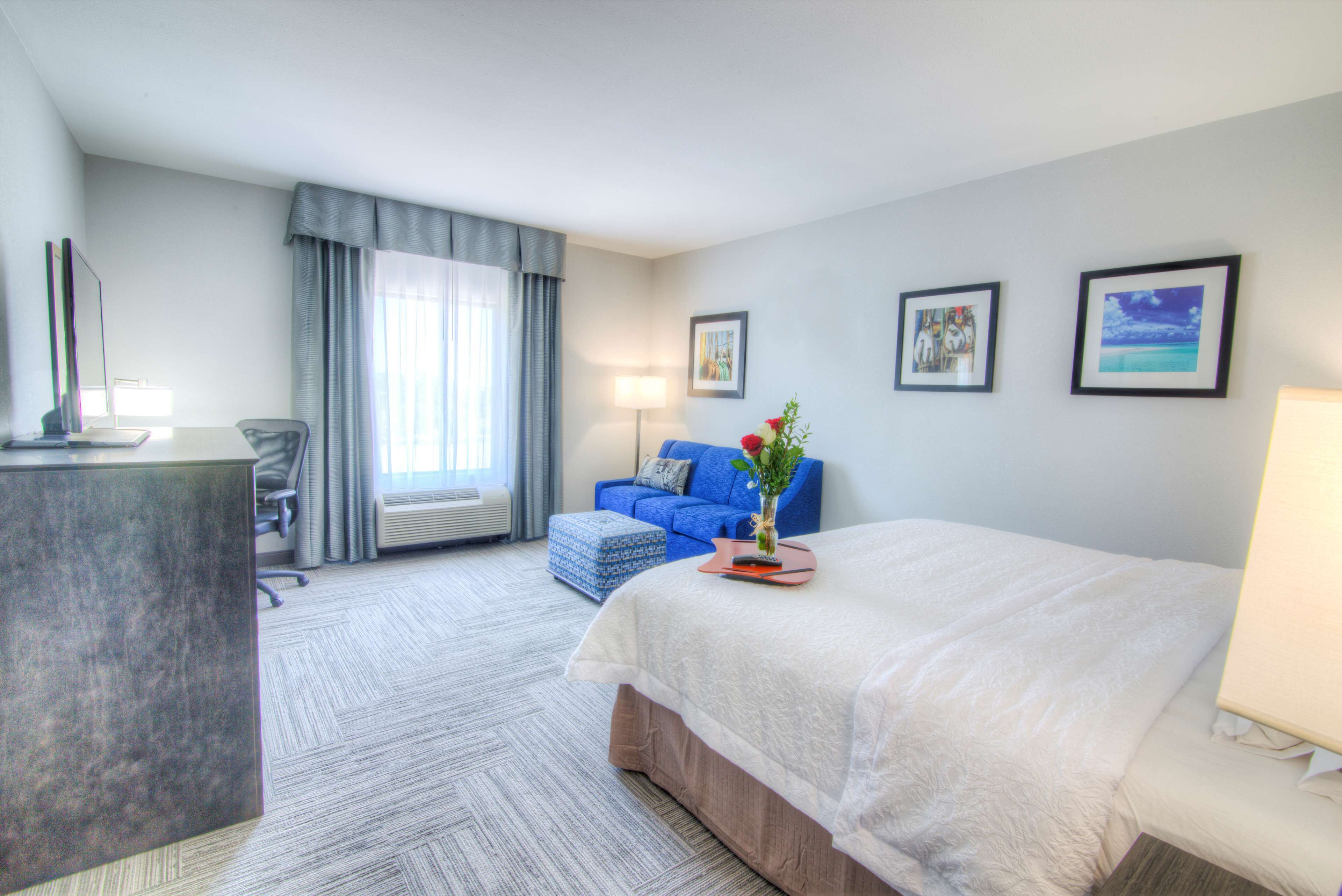 room, 1 king bed, non smoking, refrigerator & microwave | in-room safe, soundproofing, iron/ironing board, free cots/infant beds