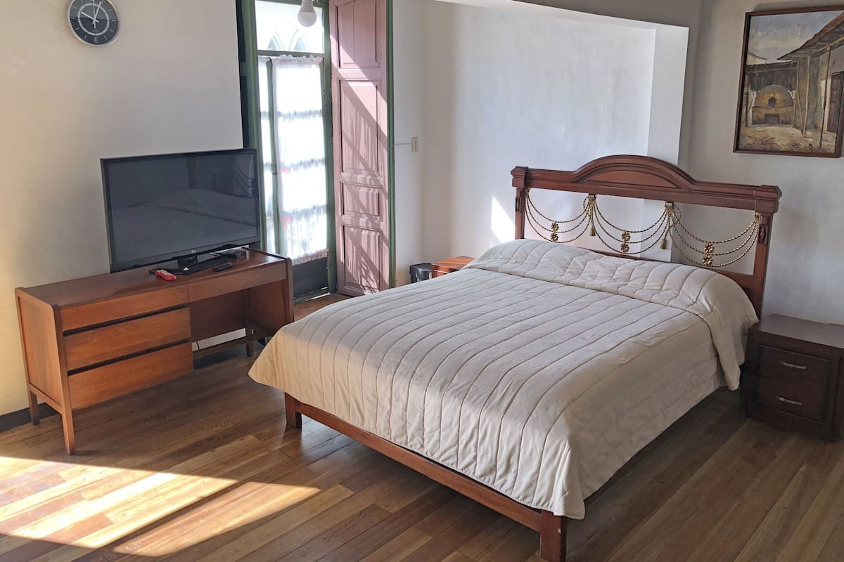 Wifi gratis y ropa de cama