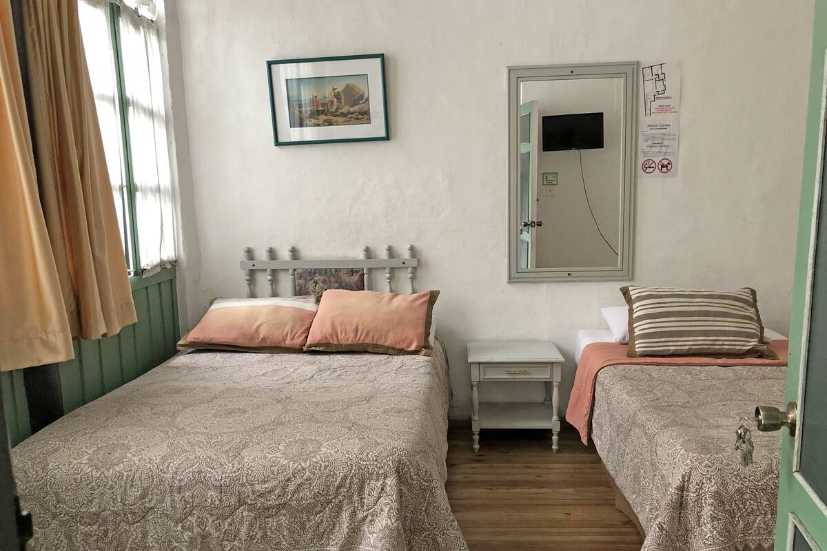 Wifi gratis y ropa de cama