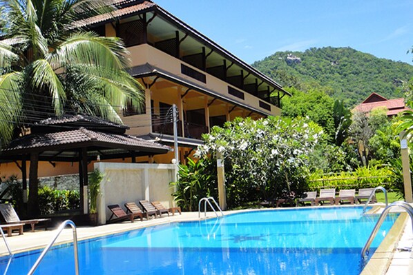 Alberca al aire libre