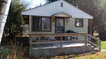 Classic Cottage, 2 Bedrooms (Cottage 3, 4 & 5) | Free WiFi