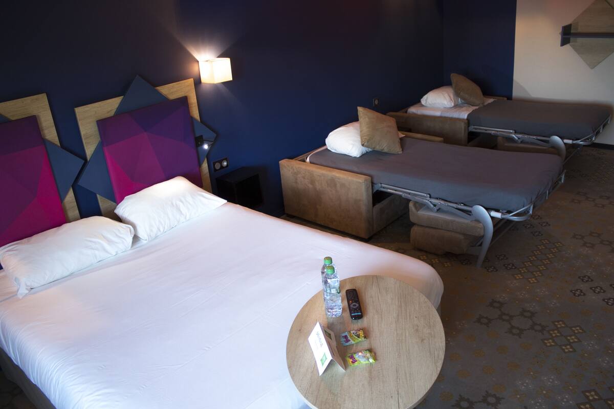 standard suite, multiple beds | premium bedding, in-room safe, desk, iron/ironing board