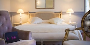 Ropa de cama de alta calidad, decoración individual, escritorio