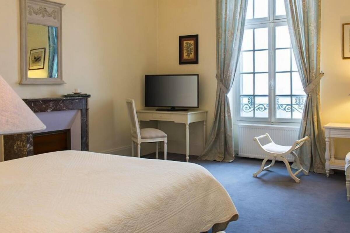 Ropa de cama de alta calidad, decoración personalizada y escritorio