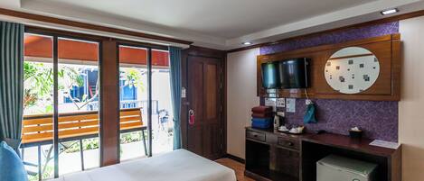 Bungalow Twin Bed | Minibar, in-room safe, free WiFi