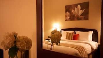 In-room safe, desk, iron/ironing board, rollaway beds