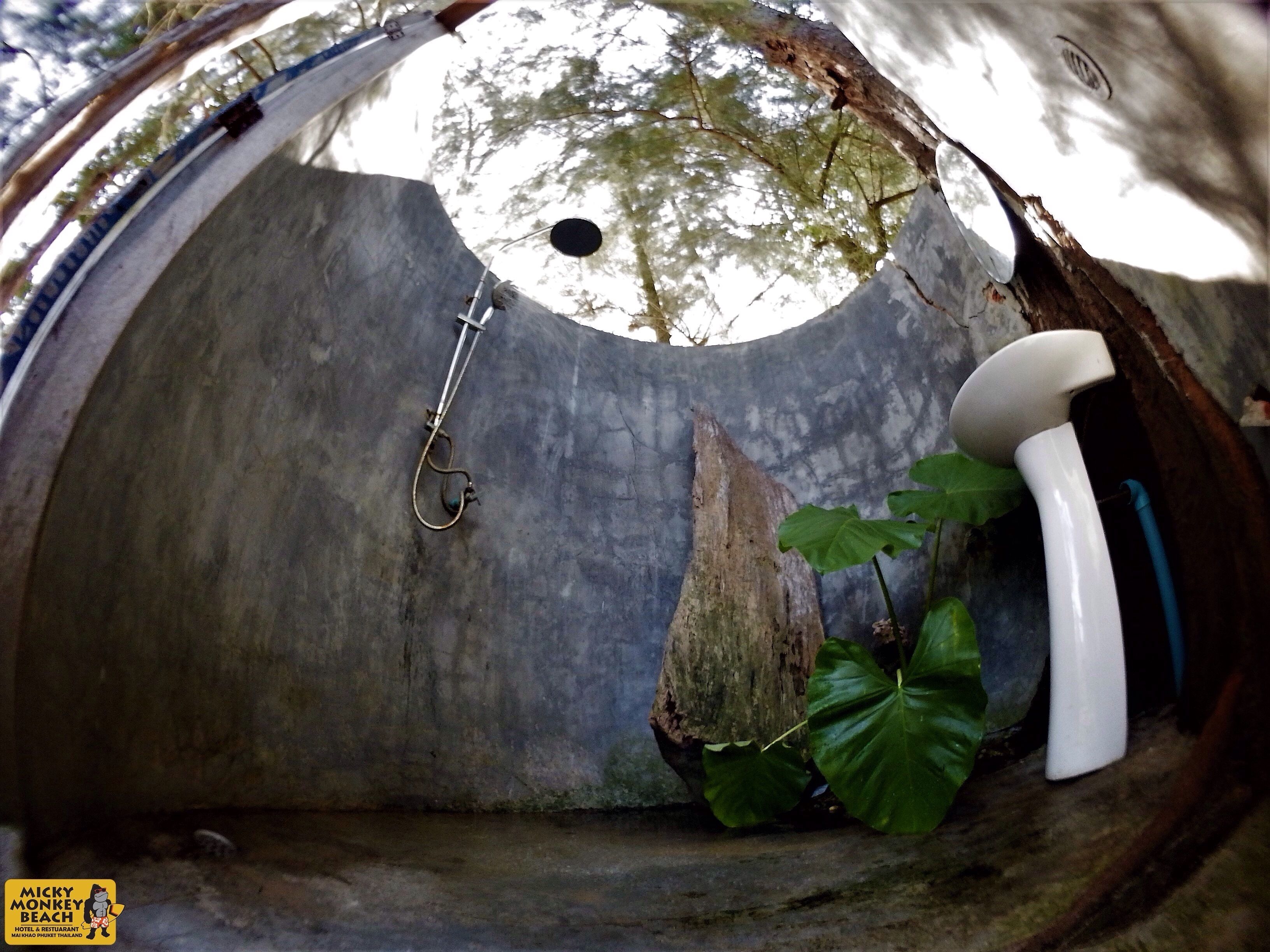 Tente Standard (Standard Fabric Room) | Salle de bain | Douche, articles de toilette gratuits, chaussons, serviettes fournies