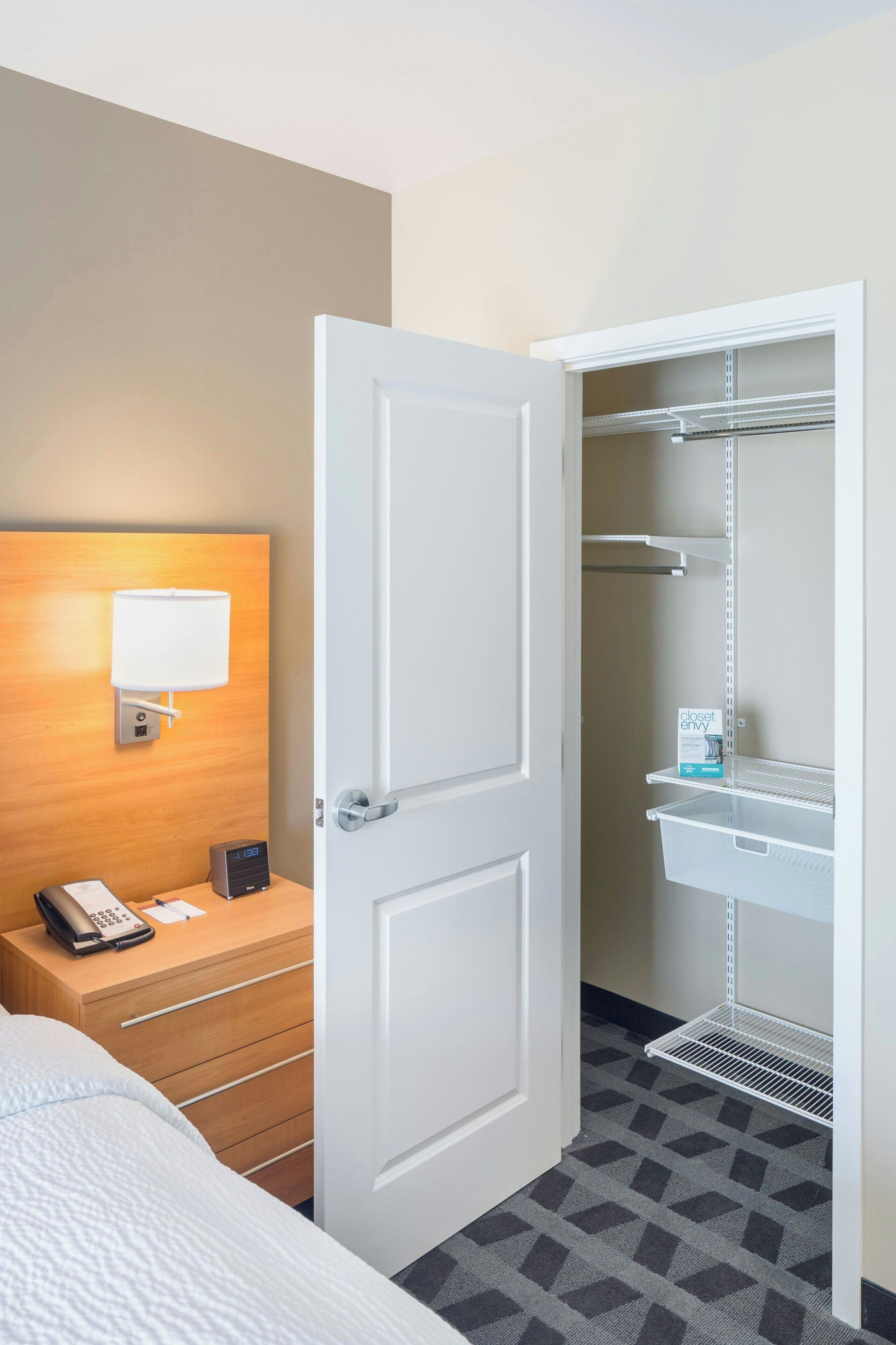 premium bedding, in-room safe, desk, laptop workspace