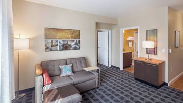 1 間臥室、高級寢具、客房內保險箱、書桌