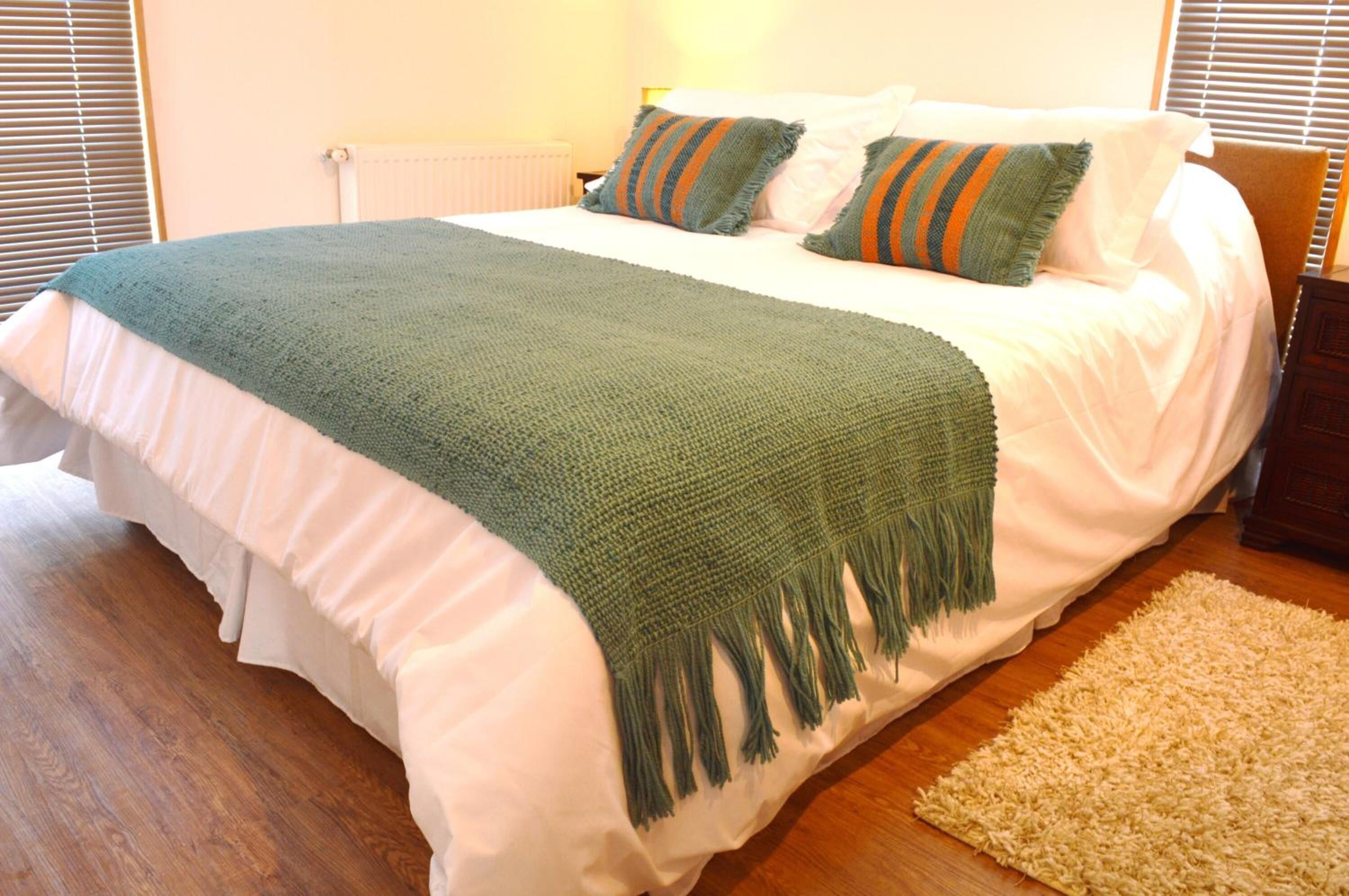 Premium bedding, free WiFi