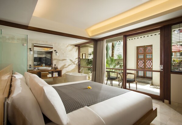 Amnaya Room Pool Acess | 高級寢具、客房內保險箱、書桌、熨斗/熨衣板