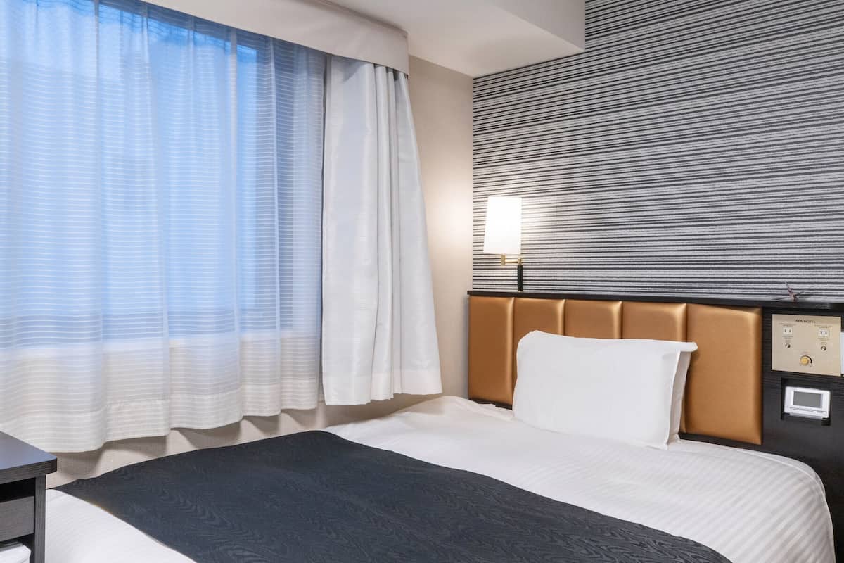 Single Room, Non Smoking (Direct train from NRT/HND Airport) | Down duvets, desk, blackout curtains, free WiFi