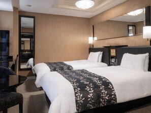 Twin Room, Multiple Beds, Bathtub Grab Bars, Non Smoking | Down comforters, desk, blackout drapes, free WiFi - APA Hotel Asakusabashi Ekikita (Tokyo)