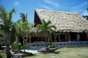 Breakfast, lunch, dinner served; international cuisine, pool views