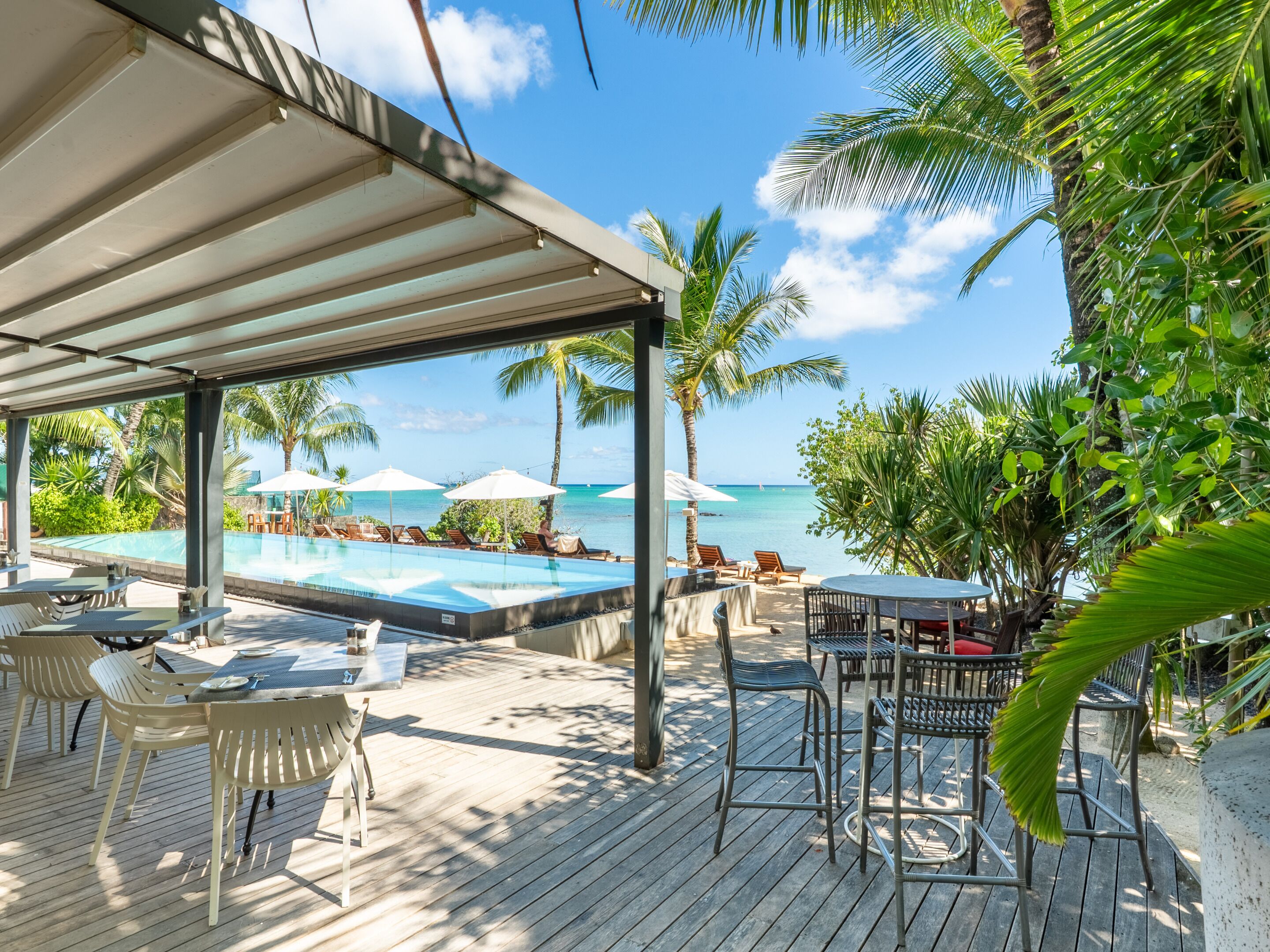 Breakfast, lunch, dinner served; pool views