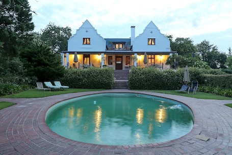 Sports facility. Vredenburg Manor House
