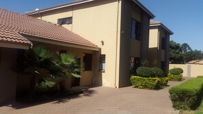 Front of property - Ikaze Guest Lodge (Boksburg)