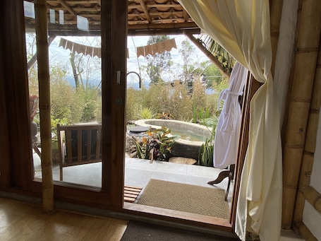 Decoración personalizada, muebles diferentes y escritorio