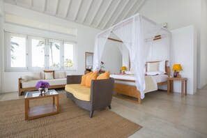 Ocean Signature Suite | Premium bedding, in-room safe, individually decorated - Sri Sharavi Beach Villas & Spa (Thalaramba)