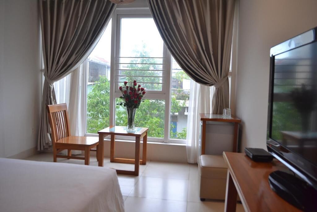 minibar, desk, soundproofing, free wifi