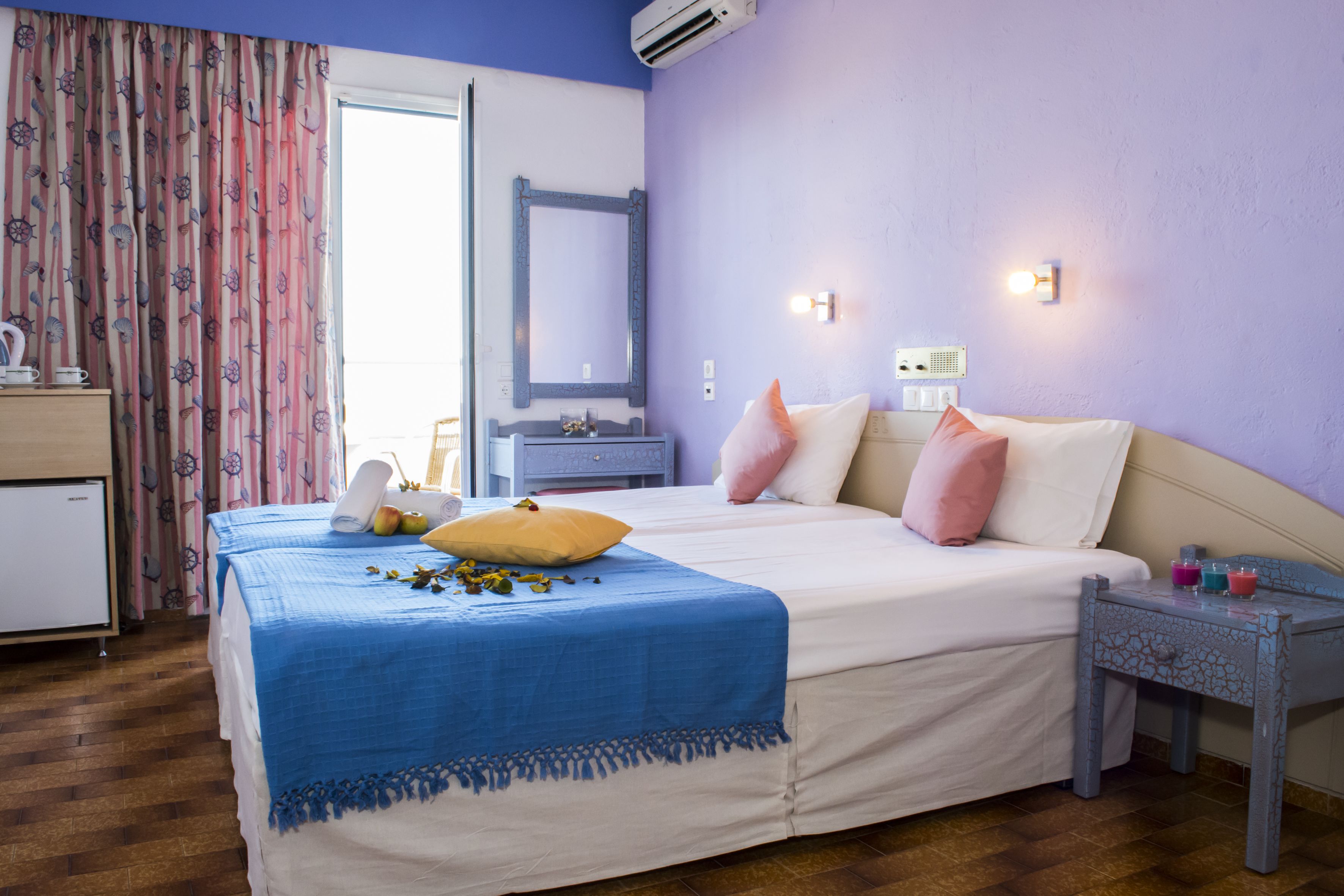 Standard-Doppel- oder -Zweibettzimmer, Poolblick