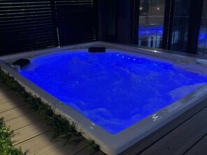 Indoor spa tub - Africa Paradise (Benoni)