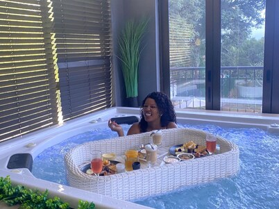 Africa Paradise Airport Boutique Hotel