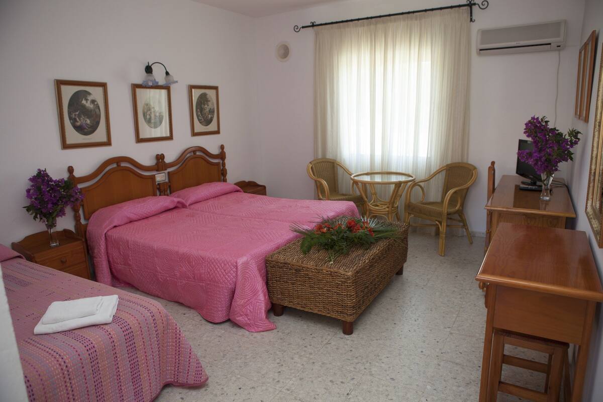 Dreibettzimmer