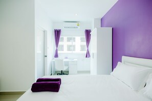 Bachelor | Odadan manzara