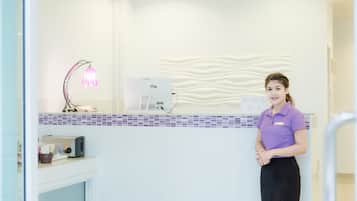 Mostrador para check-in y check-out